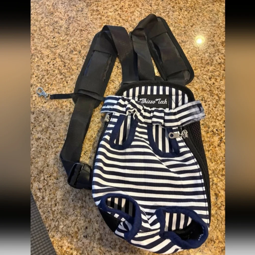 Whizzotech Sz Sm Dog Carrier